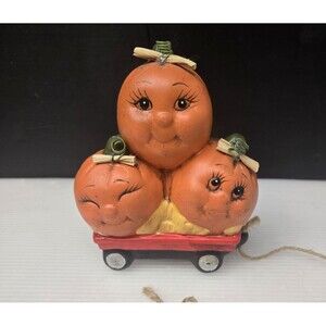 Magic Creations 3 Pumpkins in Wagon Anthropomorphic 5.5” Corn Husk Bows 1997 Vtg